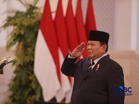 Presiden Prabowo Subianto saat pelantikan Pejabat Negara/Pemerintah di Istana Negara, Jakarta, Senin (27/4/2026). (CNBC Indonesia/Muhammad Sabki)