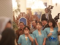 Rocky Gerung saat menghadiri pelantikan Pejabat Negara/Pemerintah oleh Presiden RI, Istana Negara, Jakarta, Senin (27/4/2026). (CNBC Indonesia/Muhammad Sabki)