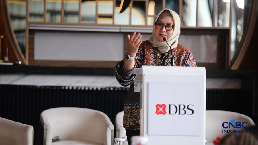 Deputy for Food and Agriculture Business Coordination, Coordinating Ministry for Food Affairs of the Republic of Indonesia Widiastuti, menyampaikan keynote speech dalam acara Coffee Morning dengan tema "Securing Indonesia Food Sovereignty through Val