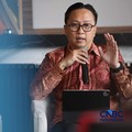Executive Director, Institutional Banking Group Bank DBS Indonesia Ello Hanson, menyampaikan pemaparan dalam acara Coffee Morning dengan tema "Securing Indonesia Food Sovereignty through Value Chain and Financing Amid Global Disruption" di Parle Sena