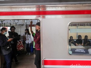 KRL Pagi Ini Cuma dari Stasiun Bekasi, Ada Shuttle Bus di Bulak Kapal