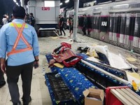 PT KAI mengungkapkan,  dalam masa penyesuaian operasional, perjalanan kereta api masih berpotensi mengalami sedikit keterlambatan.. (KNKT)