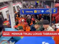 Menhub Tinjau Lokasi Tabrakan KA di Bekasi