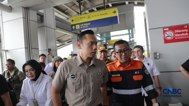 AHY Ungkap Jalur Kereta Bekasi-Cikarang Bisa Normal Lagi Malam Ini