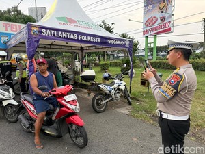 ETLE Handheld Catat Ratusan Pelanggar Lalu Lintas di Sidoarjo