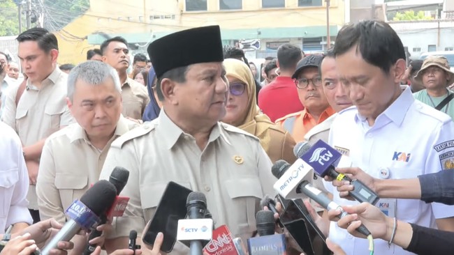 Prabowo Setujui Pembangunan Flyover di Perlintasan Kereta Kota Bekasi