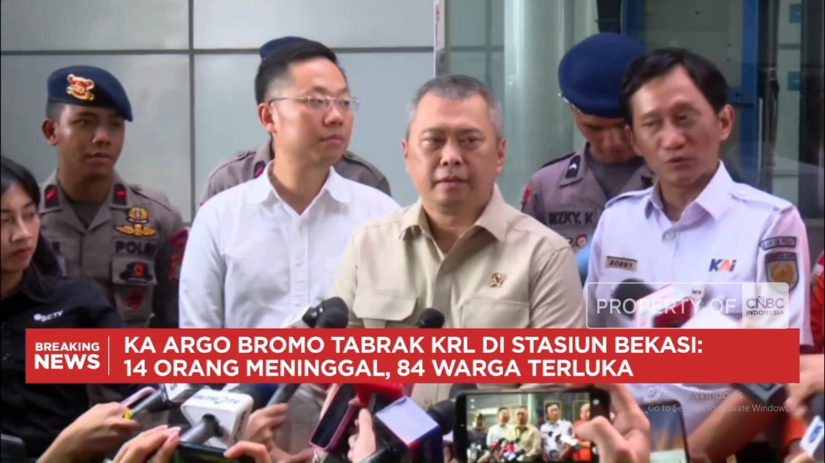 Video: Update Evakuasi Tabrakan Kereta di Bekasi Dari Menhub-Dirut KAI