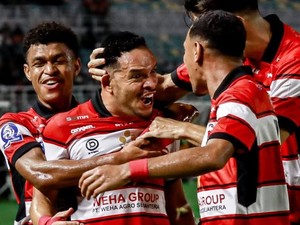 Link Live Streaming Semen Padang Vs Madura United