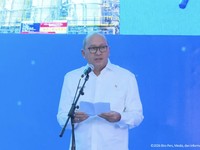 Menteri Investasi/Kepala Badan Koordinasi Penanaman Modal (BKPM) sekaligus CEO Danantara, Rosan Roeslani saat menyampaikan paparan Groundbreaking 13 Proyek Hilirisasi Nasional Tahap II, Cilacap, Rabu (29/4/2026). (Tangkapan Layar Youtube/Sekretariat