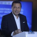 Presiden Direktur PT Gaya Makmur Mobil, Frankie S. Makaminang menyampaikan pemaparan dalam acara EV Transition in Mining Industry Outlook 2026 di Jakarta, Rabu (29/4/2026). (CNBC Indonesia/Tri Susilo)
