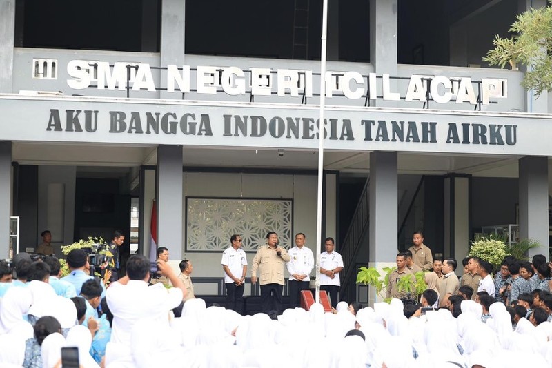 Presiden Prabowo Subianto mengunjungi SMA Negeri 1 Cilacap, Rabu (29/4/2026). (Dok. Tim Media Presiden)