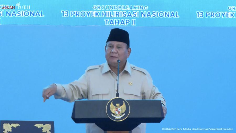 Presiden Prabowo Subianto menyampaikan sambutan dalam Groundbreaking 13 Proyek Hilirisasi Nasional Tahap II, Cilacap, Rabu (29/4/2026). (Tangkapan Layar Youtube/Sekretariat Presiden)