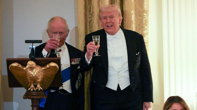 Momen Raja Charles III Makan Malam dengan Trump di Gedung Putih