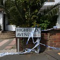 Suasana lokasi pasca insiden penusukan di daerah Golders Green, London. Inggris, Rabu (28/4/2026). (REUTERS/Hannah McKay)