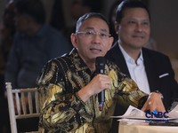 Wakil Ketua Umum I Asosiasi Jasa Pertambangan Indonesia, Ahmad Kharis menyampaikan pemaparan dalam acara EV Transition in Mining Industry Outlook 2026 di Jakarta, Rabu (29/4/2026). (CNBC Indonesia/Tri Susilo)