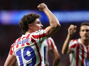 Pedri Pengin Julian Alvarez Pindah ke Barcelona