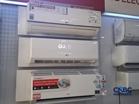 Pantauan harga beberapa elektronik di kawasan Glodok, Jakarta Barat, Kamis (30/4/2026). (CNBC Indonesia/Chandra Dwi Pranata)