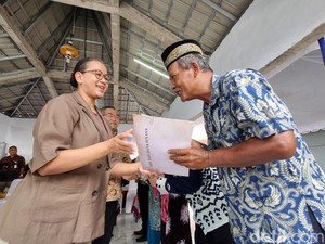 GKR Mangkubumi Serahkan 52 Serat Palilah ke Warga Pedak Baru Bantul