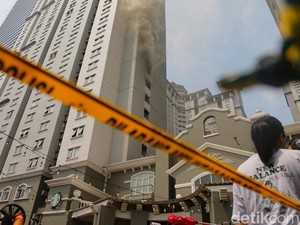 Penghuni Apartemen Mediterania Jakbar Ngeluh Sesak Napas, Ini Bahaya Hirup Asap Kebakaran