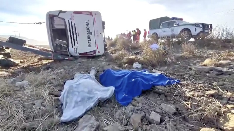 Sedikitnya sembilan orang tewas dan 22 lainnya luka-luka dalam kecelakaan bus di jalur internasional yang menghubungkan Chili dan kota Oruro, Bolivia, Rabu (29/4/2026).