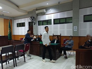 Lebih Ringan, Eks Bendahara Bapenda Loteng Divonis 4 Tahun Korupsi PPJ