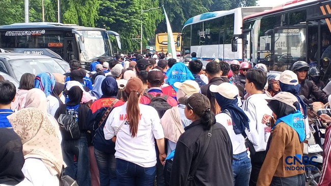 Buruh Sudah Kumpul di Monas, Siap-Siap Peringati May Day Fiesta 2026
