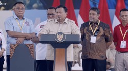 Prabowo Sapa Pramono di May Day: Bowonya Sama, Partainya Lain Nggak Apa-apa