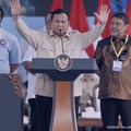 Foto: Presiden Prabowo Subianto menyampaikan sambutan dalam puncak peringatan Hari Buruh Internasional di Monumen Nasional (Monas), Jakarta, Jumat (1/5/2026). (Tangkapan Layar Youtube/Sekretariat Presiden)