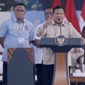 Foto: Presiden Prabowo Subianto menyampaikan pidato dalam puncak peringatan Hari Buruh Internasional di Monumen Nasional (Monas), Jakarta, Jumat (1/5/2026). (Tangkapan Layar Youtube/Sekretariat Presiden)