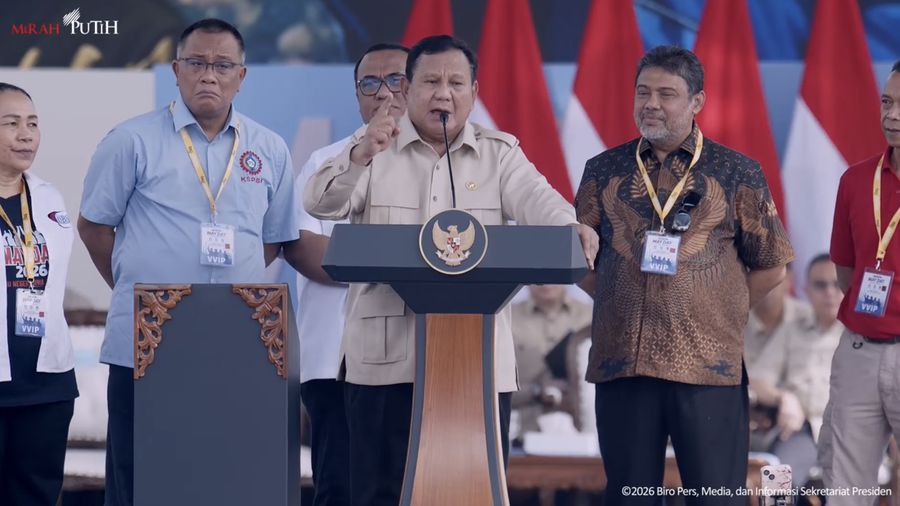 Presiden Prabowo Subianto menyampaikan sambutan dalam Peringatan Hari Buruh Internasional di Monumen Nasional (Monas), Jakarta, Jumat (1/5/2026). (Tangkapan Layar Youtube/Sekretariat Presiden)