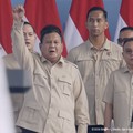 Foto: Presiden Prabowo Subianto saat menghadiri puncak peringatan Hari Buruh Internasional di kawasan Monumen Nasional, Jakarta, Jumat (1/5/2026). (Tangkapan Layar YouTube Sekretariat Presiden)