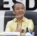 Menteri ESDM, Bahlil Lahadalia memimpin Rapat Satuan Tugas Percepatan Hilirisasi dan Ketahanan Energi Nasional, membahas progres pelaksanaan 18 Proyek Hilirisasi Tahap I serta pengembangan PLTS 100 GW. (Instagram/melangkahdaritimur.id)