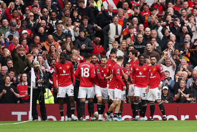 MU menaklukkan Liverpool dalam laga pekan ke-35 Premier League yang digelar di Old Trafford, Minggu (3/5/2026) malam WIB. Setan Merah memenangi pertandingan dengan skor 3-2. (Action Images via Reuters/Jason Cairnduff)