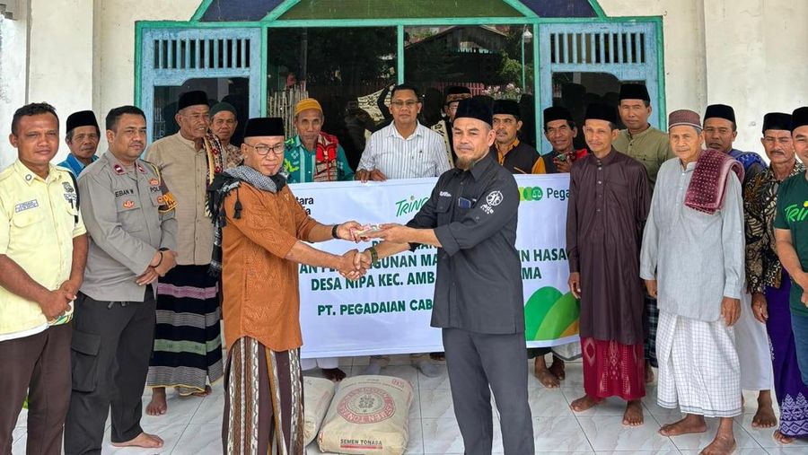Pegadaian Salurkan Bantuan untuk Masjid di Ambalawi