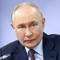 Presiden Rusia Vladimir Putin bertemu dengan perwakilan masyarakat adat Rusia di maraton pendidikan Znaniye.Pervye di Moskow, Rusia, 30 April 2026. (Sputnik/Vyacheslav Prokofyev/Pool via REUTERS)