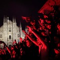 Suporter Inter Milan merayakan gelar scudetto ke-21, Senin (4/5/2026). (REUTERS/Claudia Greco)