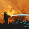 Firefighters work to distinguish a fire following a blast at a fireworks manufacturing factory in Liuyang, Hunan province, China, May 5, 2026. cnsphoto via REUTERS   ATTENTION EDITORS - THIS IMAGE WAS PROVIDED BY A THIRD PARTY. CHINA OUT.      TPX IM