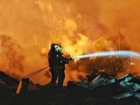 Firefighters work to distinguish a fire following a blast at a fireworks manufacturing factory in Liuyang, Hunan province, China, May 5, 2026. cnsphoto via REUTERS   ATTENTION EDITORS - THIS IMAGE WAS PROVIDED BY A THIRD PARTY. CHINA OUT.      TPX IM