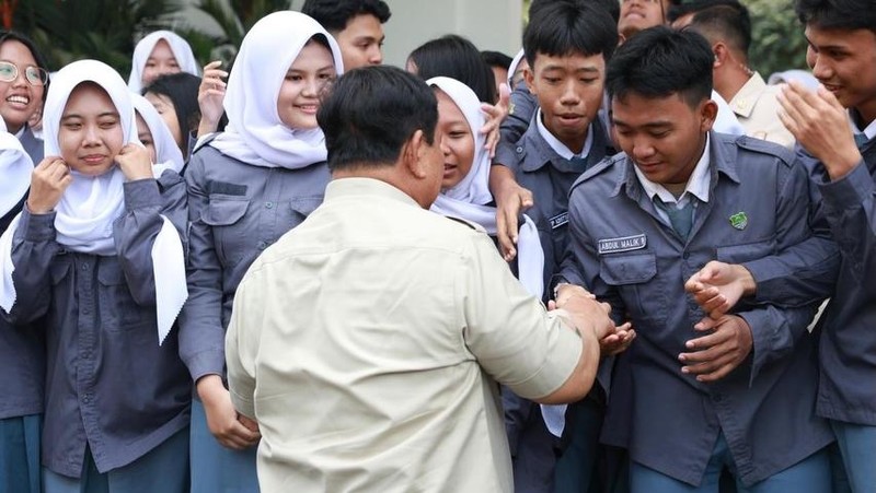 Presiden menerima Forum OSIS se-Jawa Barat di Istana Negara, Jakarta, Selasa (5/5/2026).