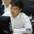 Sejumlah calon pegawai Koperasi Merah Putih mengikuti tes di Badan Kepegawaian Negara (BKN), Jakarta, Selasa (5/5/2026). (CNBC Indonesia/Tri Susilo)