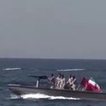 Serangan baru iran ke kapal as di selat Hormuz. (Tangkapan Layar CCTV+ via Reuters)