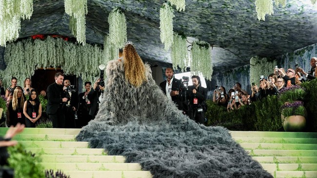 Tiket Tembus Rp1,6 Miliar, Met Gala 2026 Jadi Malam Mode Termahal