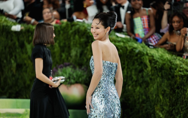 Katy Perry poses during the Met Gala, an annual fundraising gala held for the benefit of the Metropolitan Museum of Art's Costume Institute with this year's theme 'Costume Art' in New York City, New York, U.S., May 4, 2026. REUTERS/Daniel Cole     TPX IMAGES OF THE DAY