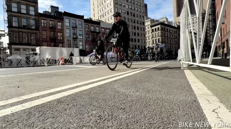 Wali Kota Zohran Mamdani mencetak sejarah dengan mengikuti secara penuh ajang TD Five Boro Bike Tour pada Minggu (3/5/2026).