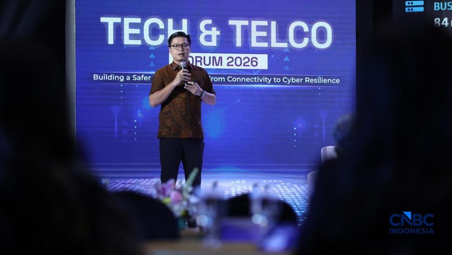 Commercial Lead AMD Indonesia, Brando Lubis saat menyampaikan pemaparan dalam Tech & Telco Forum 2026 di Jakarta, Rabu (6/5/2026). (CNBC Indonesia/Tri Susilo)