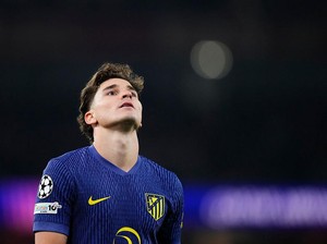 Lamine Yamal Tunggu Julian Alvarez di Barca