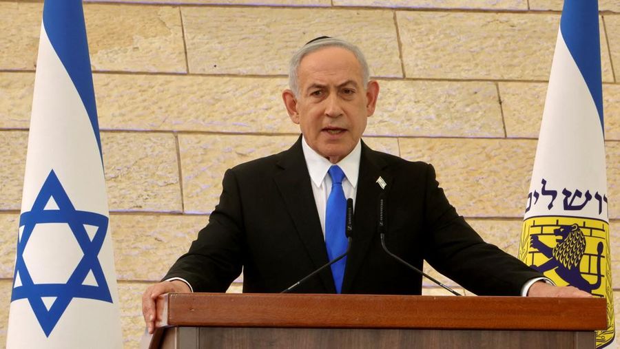 Perdana Menteri Israel Benjamin Netanyahu menghadiri acara pembukaan Hari Peringatan di Gedung Yad LaBanim di Yerusalem pada 20 April 2026. (Marc Israel Sellem/Pool via REUTERS)