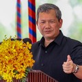 Perdana Menteri Kamboja Hun Manet sedang berbicara selama upacara peletakan batu pertama pembangunan proyek kanal Funan Techo bagian 2 di provinsi Takeo. (Photo by Handout / Agence Kampuchea Press (AKP) / AFP)