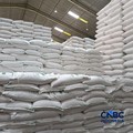 Perum Bulog mengundang mahasiswa yang tergabung dalam Badan Eksekutif Mahasiswa (BEM) se-Indonesia untuk meninjau langsung kondisi gudang beras di Kelapa Gading, Jakarta Utara, Rabu (6/5/2026). (CNBC Indonesia/Martyasari Rizky)