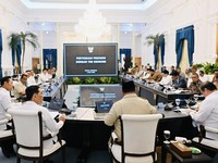 Presiden Prabowo Subianto memimpin Rapat Terbatas bersama jajaran Kabinet Merah Putih dan Komite Stabilitas Sistem Keuangan (KSSK) di Istana Merdeka, Jakarta, pada Selasa, 5 Mei 2026. (Instagram/Sekretariat.kabinet)